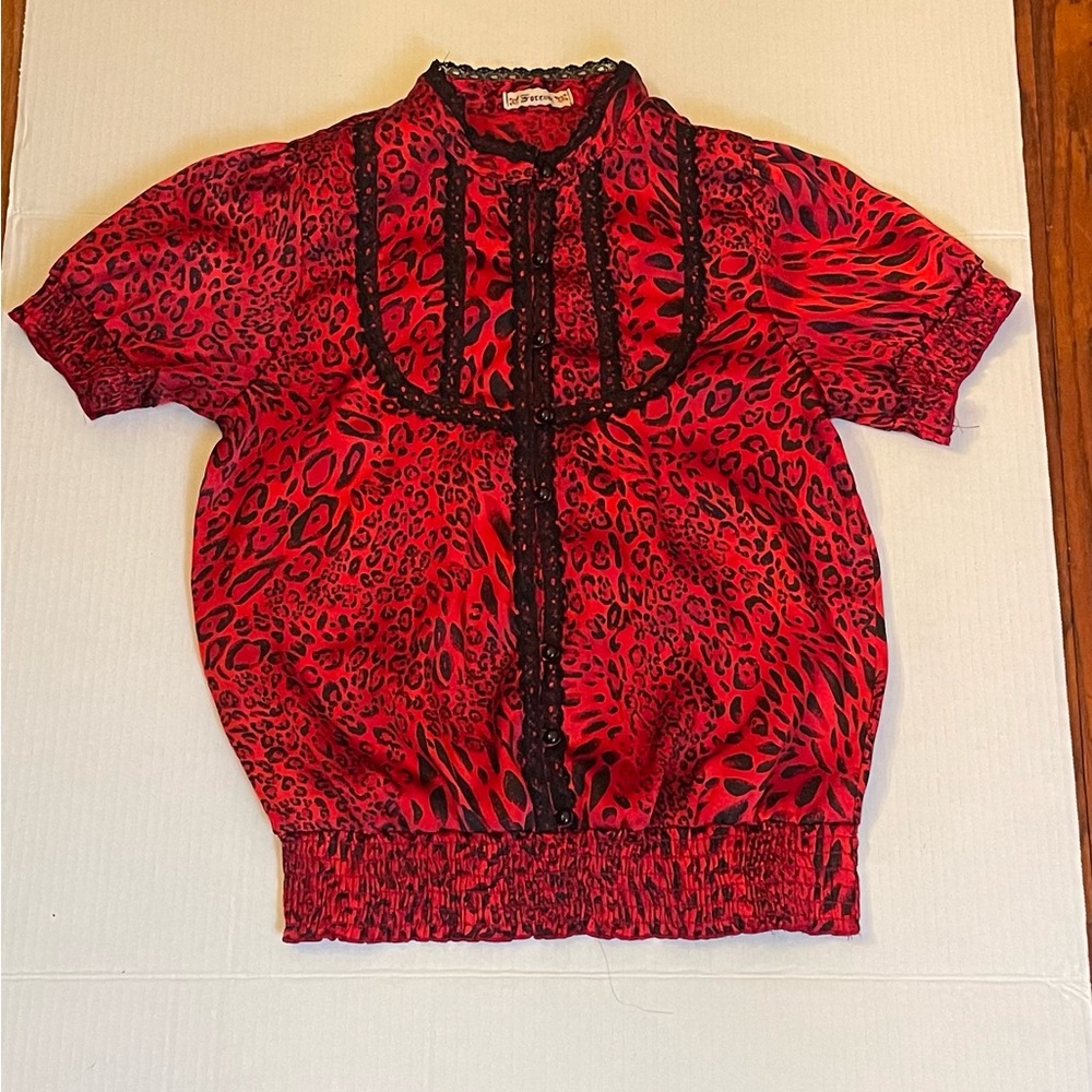 Forever 21 Red and Black Leopard Print Blouse